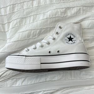 Brand New! Size 7 never worn white, high top, platform converse.